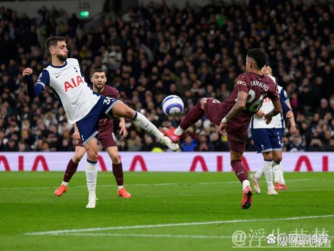 曼联跌至英超第15！热刺反超利物浦稳居榜首 曼城重回前四