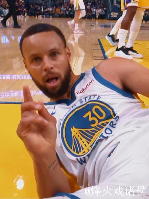 库里21分7助攻波斯特20分 勇士大胜公牛止连败